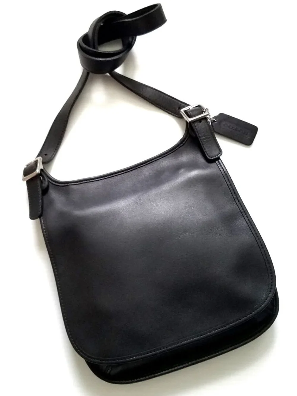 Authentic Mint Vintage Coach Black Leather Small Hippie Flap Bag 9135